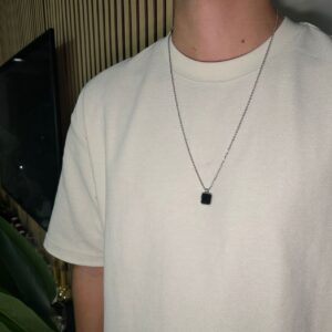 שרשרת "אונו", סטייל, שקט, נוכחות ברורה.